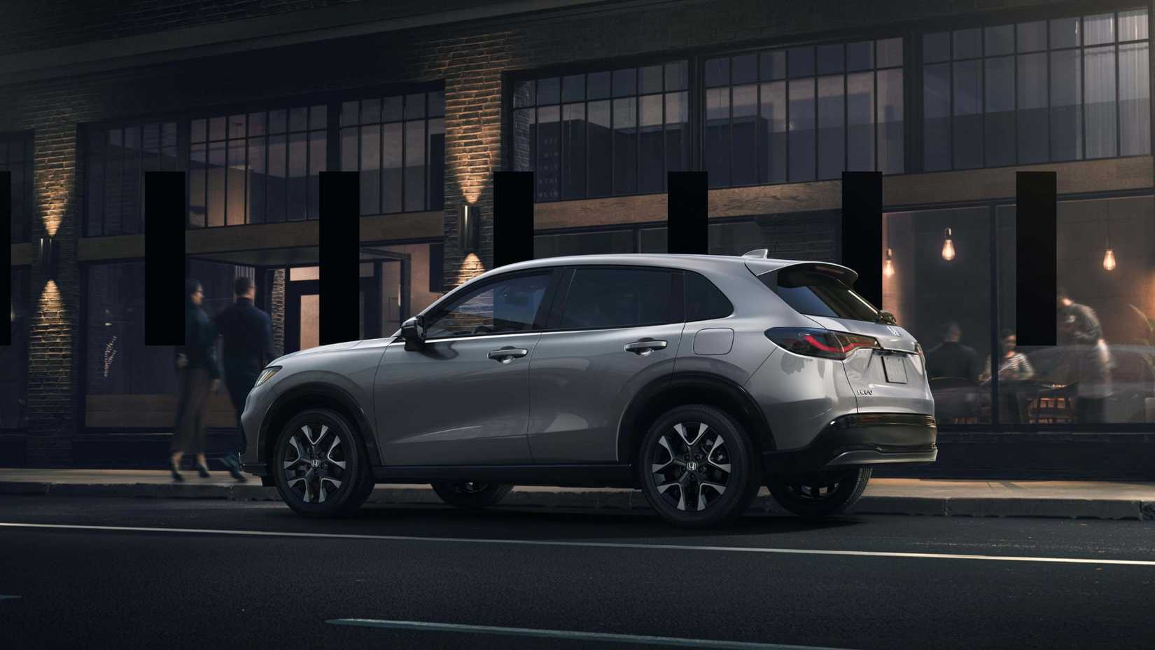 Статичный боковой вид серого Honda HR-V EX-L 2026 года.