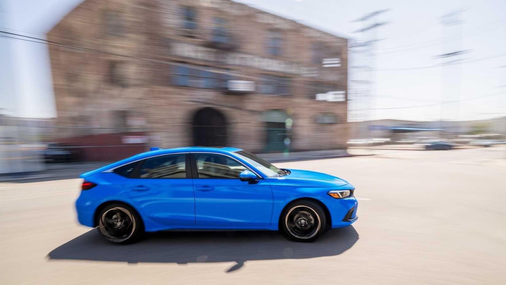 Side profile photo of a 2022 Honda Civic
