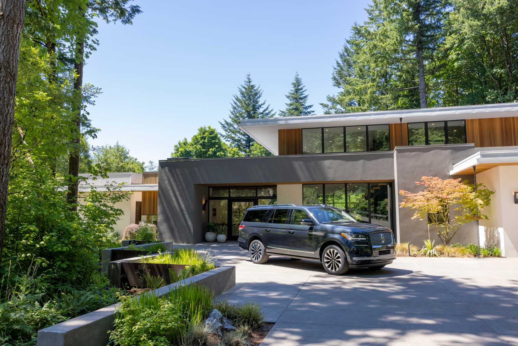 2022 Lincoln Navigator Flight Blue Reserve