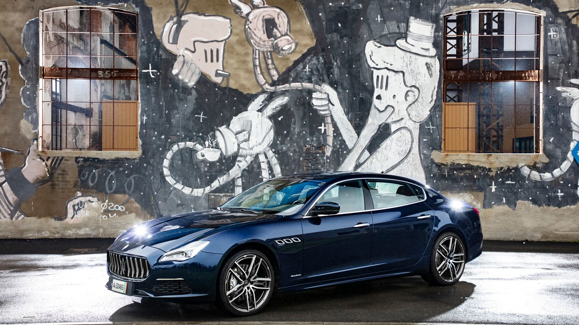 شراء سيارات فارهة مستعملة: هل هي صفقة رابحة أم فخ؟ (2025)