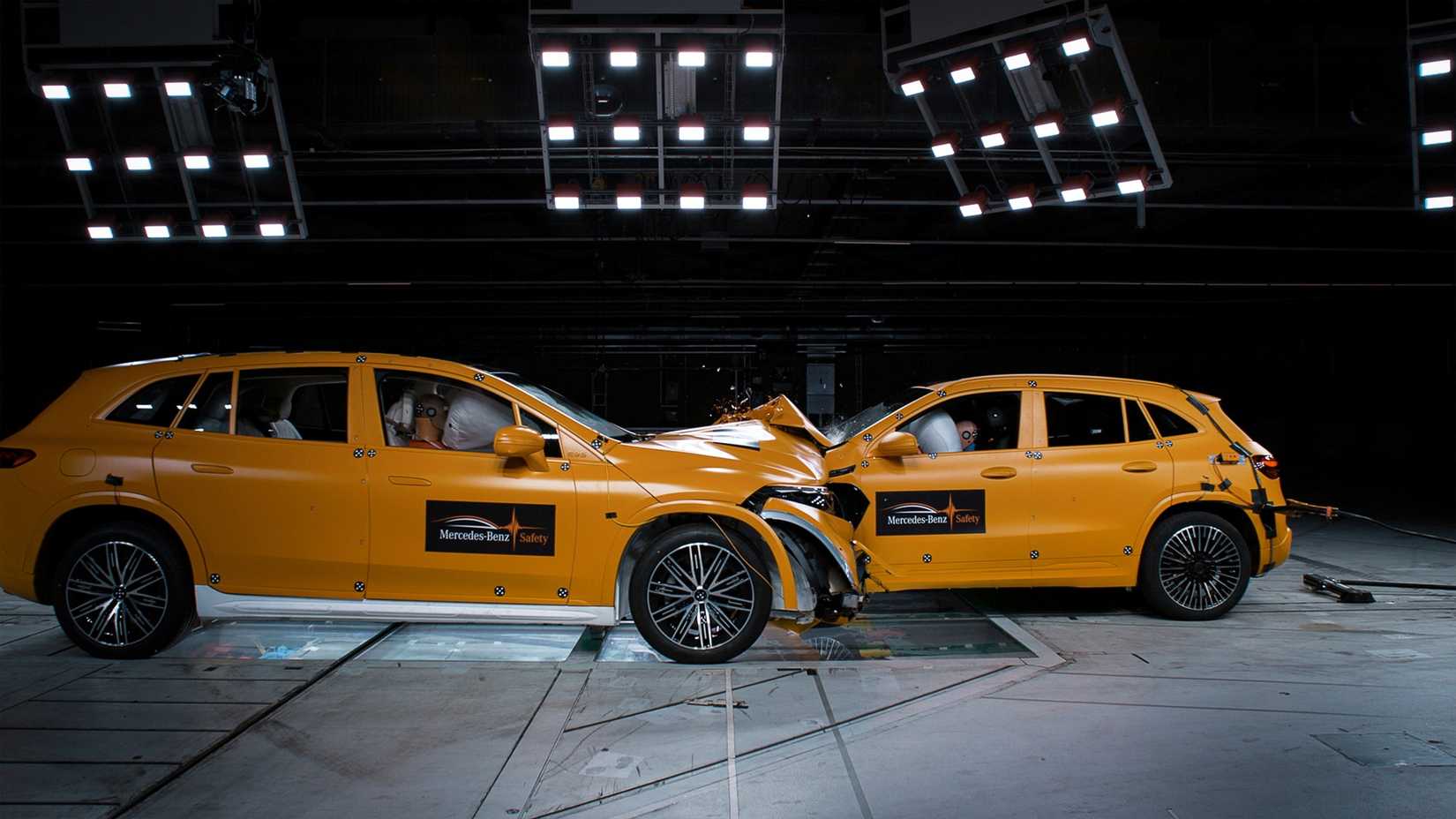 Mercedes-Benz EV Crash Test