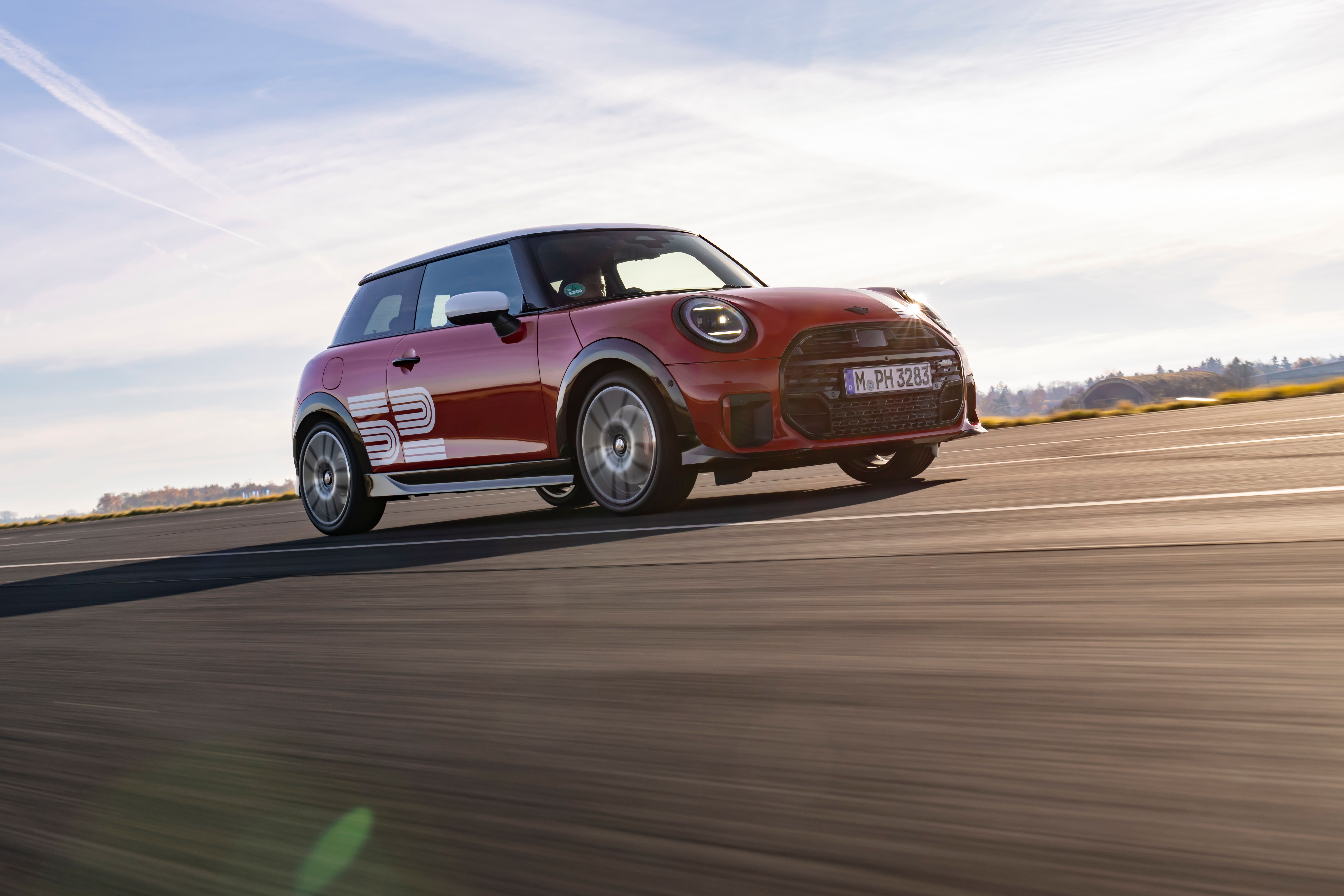 The giant killer returns: MINI debuts 1965 Victory Edition JCW