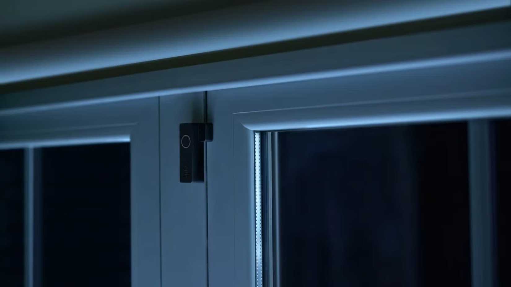 A contact sensor protecting a window.