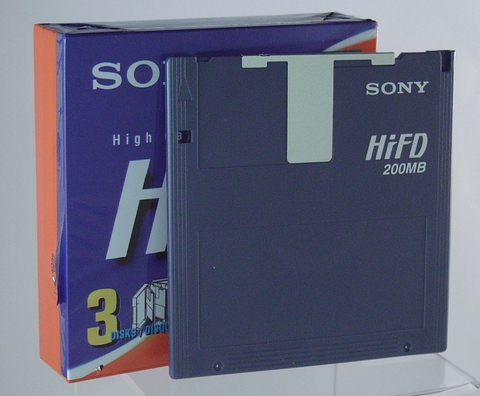 A HiFD disk with case.