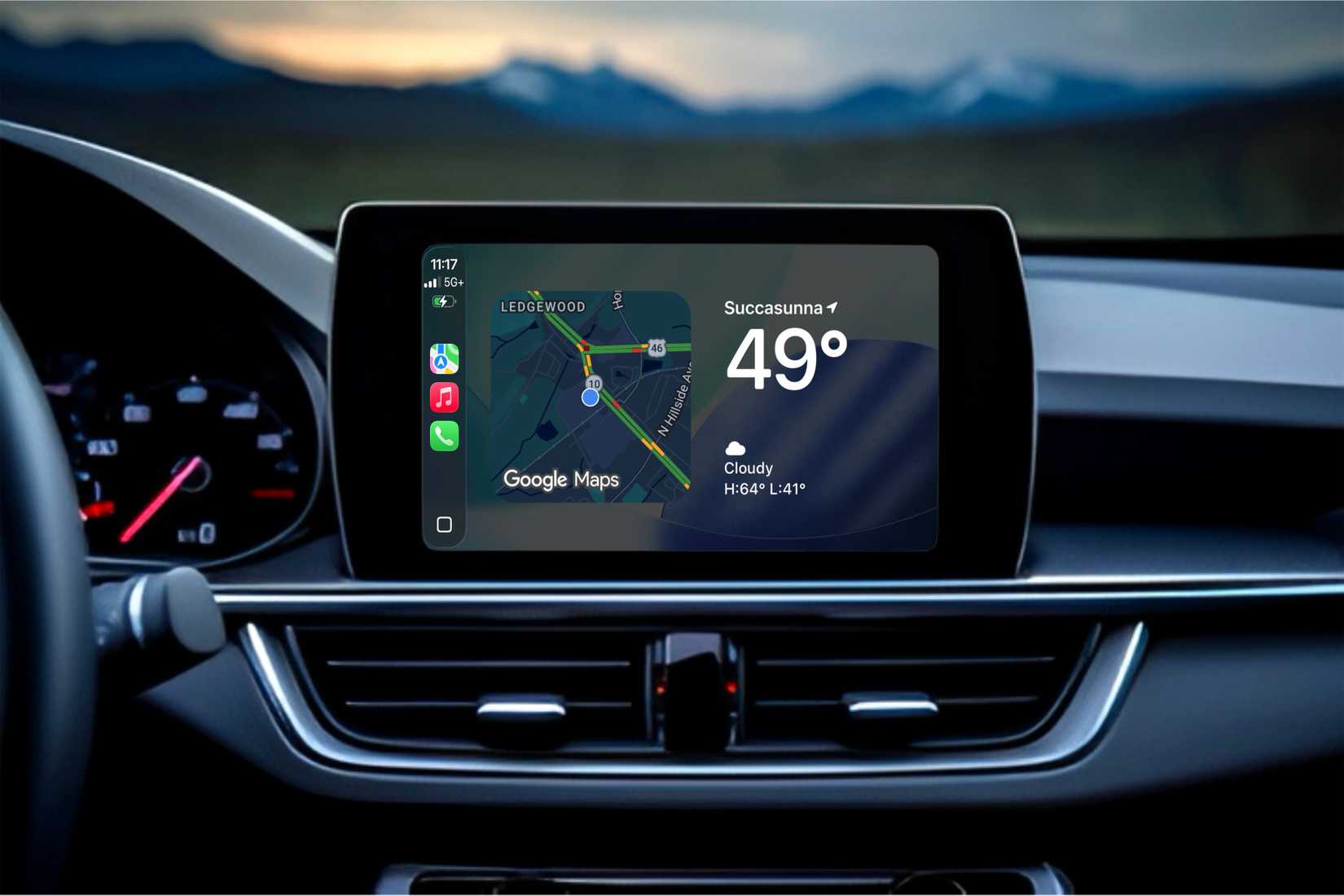 Google Maps and Weather widgets next to one another in CarPlay.