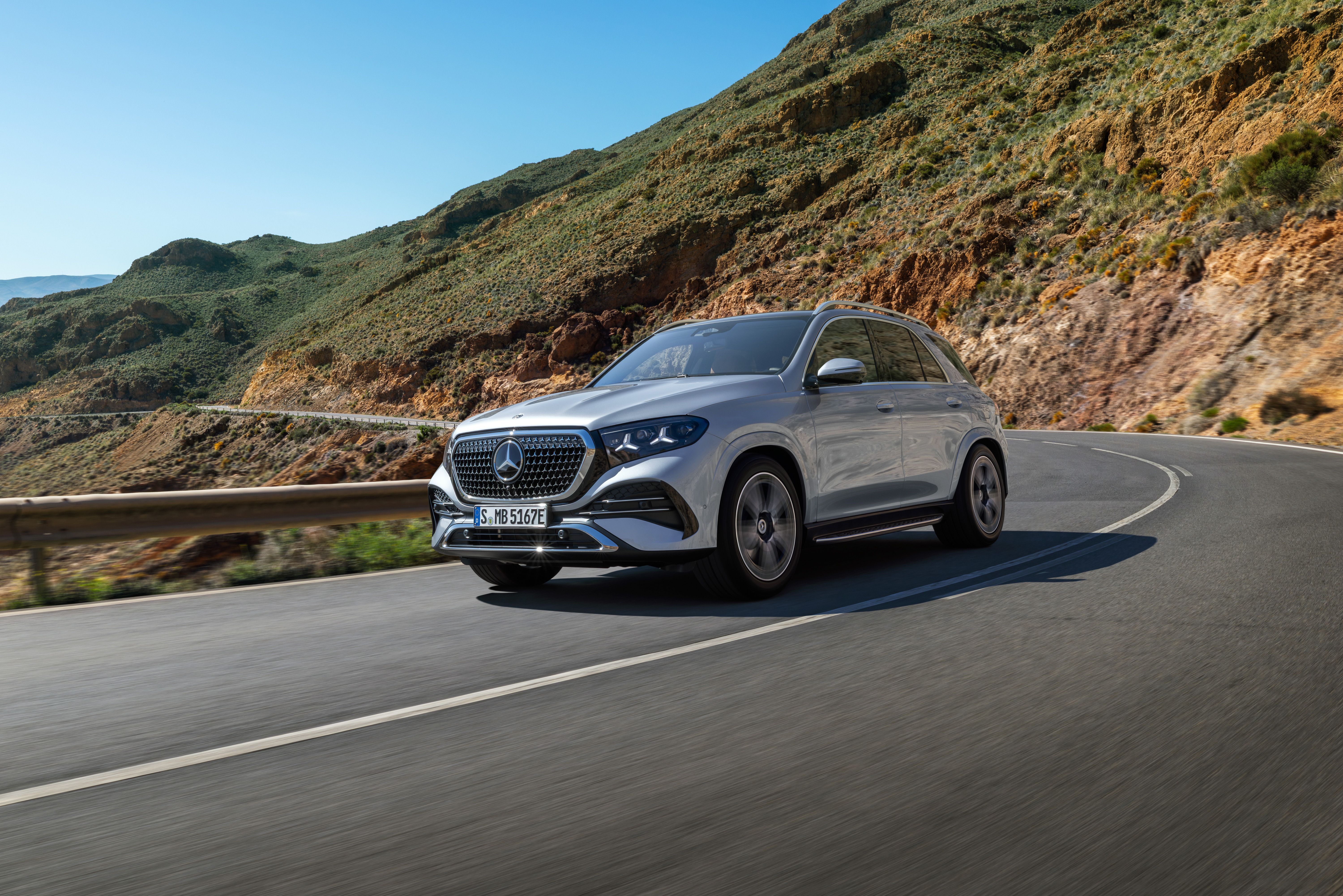 2027 Mercedes-Benz GLE is a 530-hp video conferencing suite