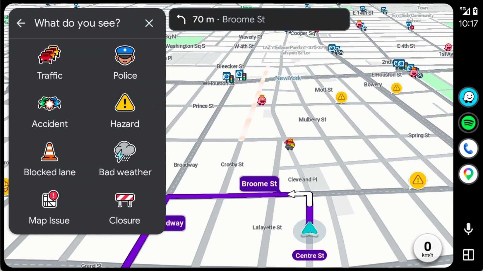 Reporting in Waze in Android Auto.
