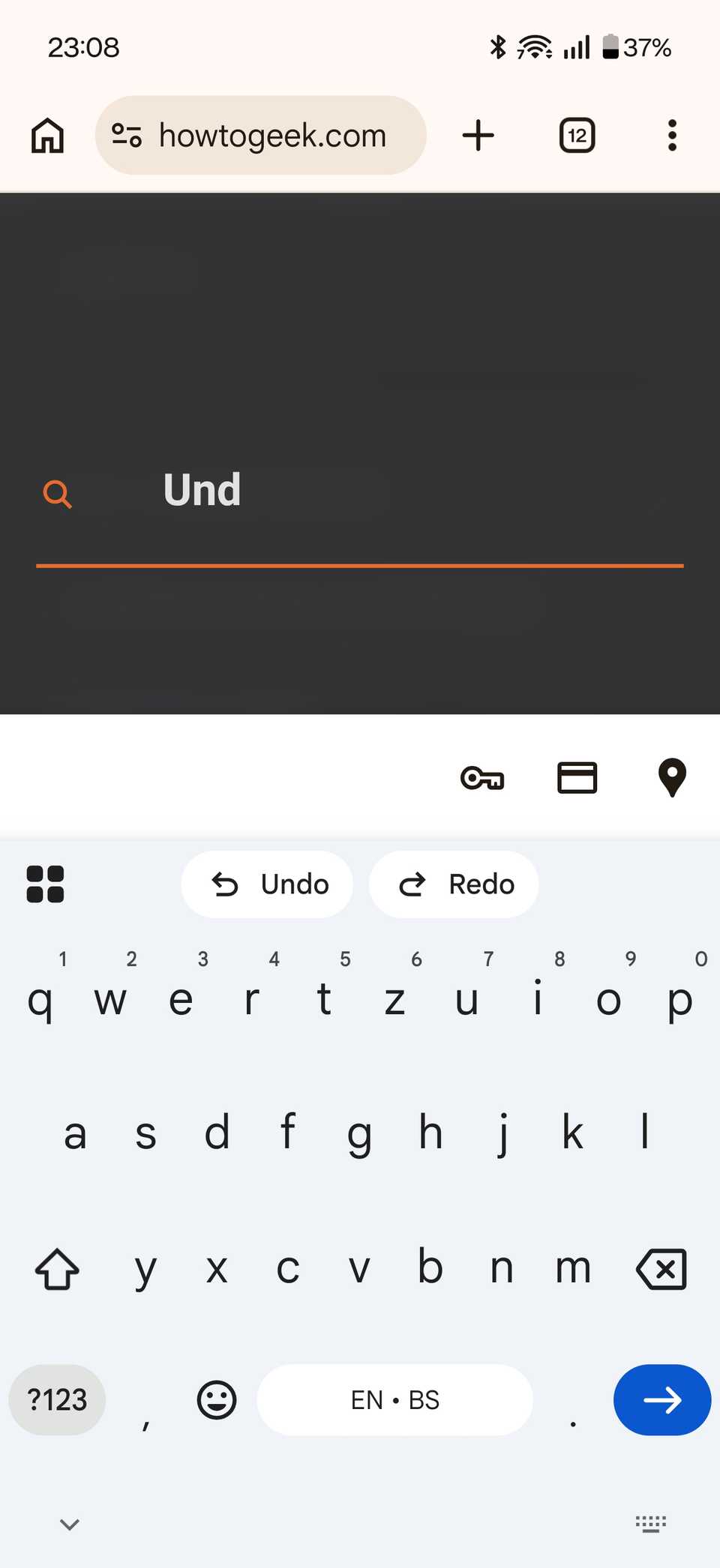 The Undo and Redo buttons in Gboard.