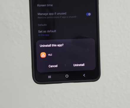 Uninstall app Android