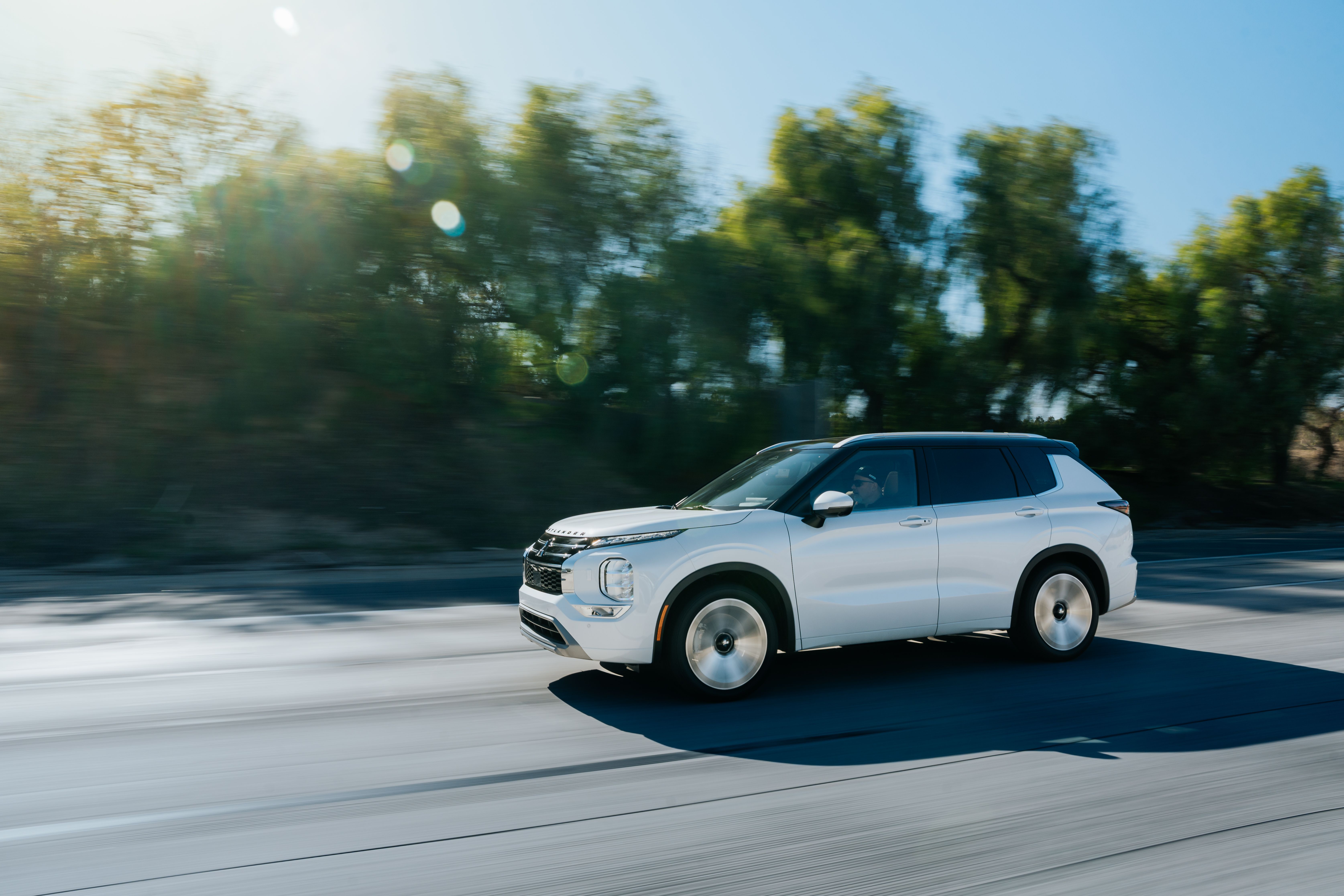 2027 Mitsubishi Outlander 
