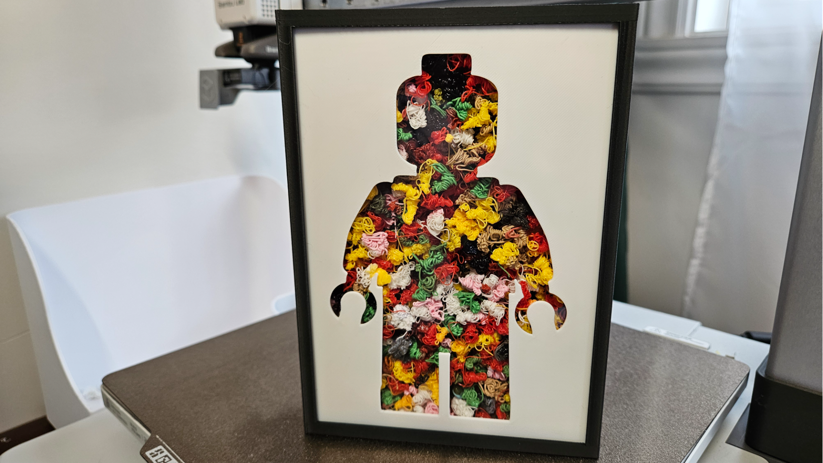 3D printed shadowbox for printer droppings by Catherine Doucet on MakerWorld.
