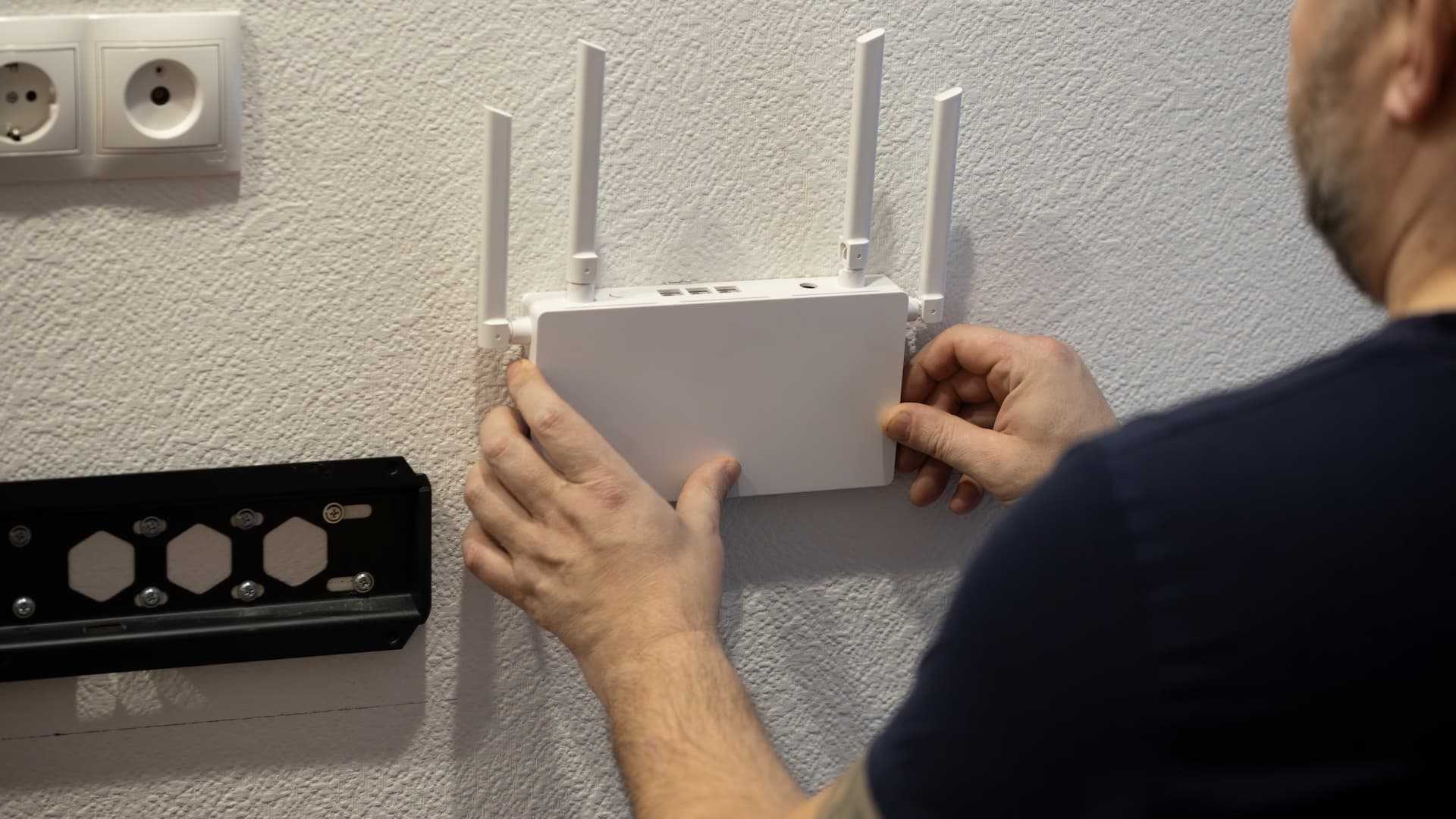 Pushing your router’s power button isn't a real reboot