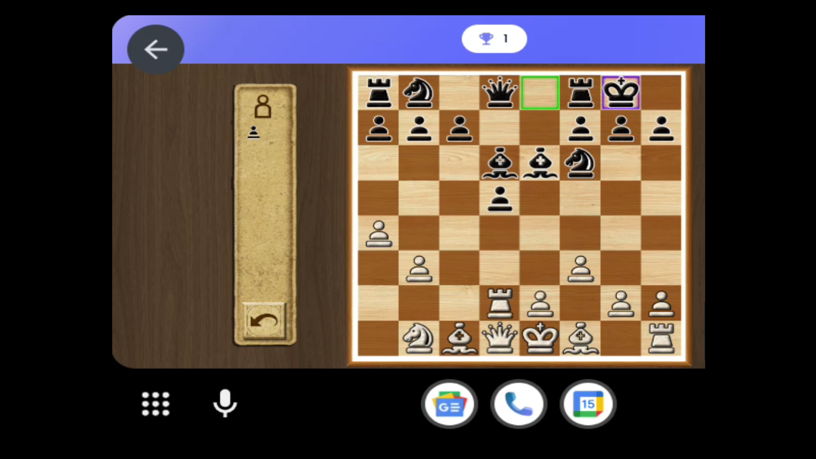 Playing a quick game of Chess in Android Auto via the Game Snacks app