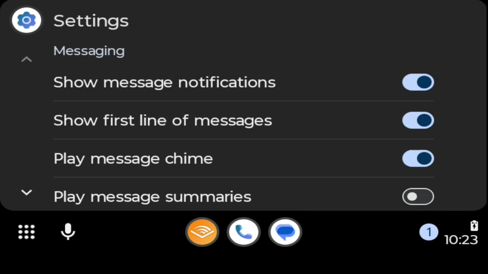 The settings page in Android Auto, showing a variety of user customization options