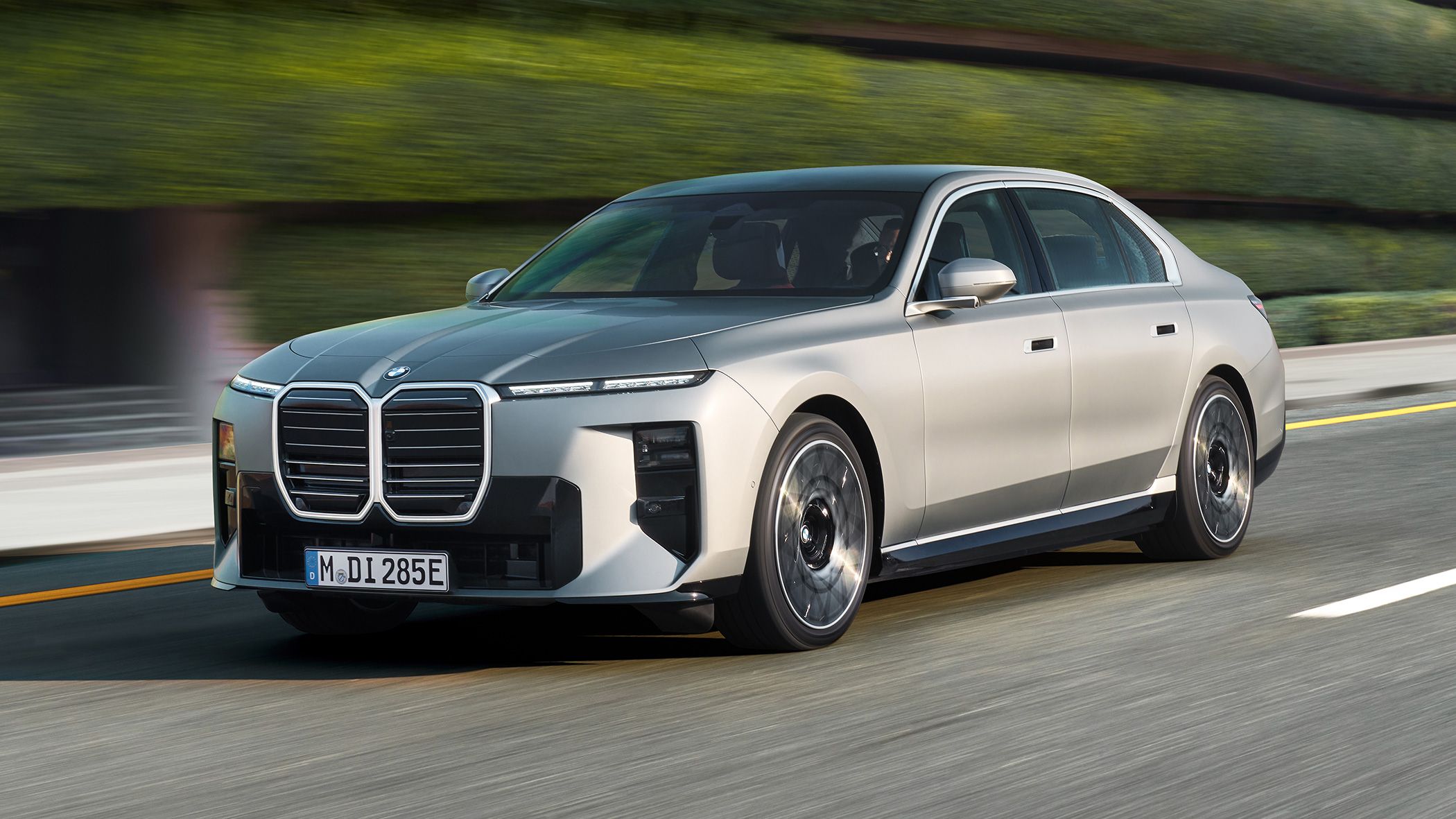 BMW 2027 i7 60 xDrive EV