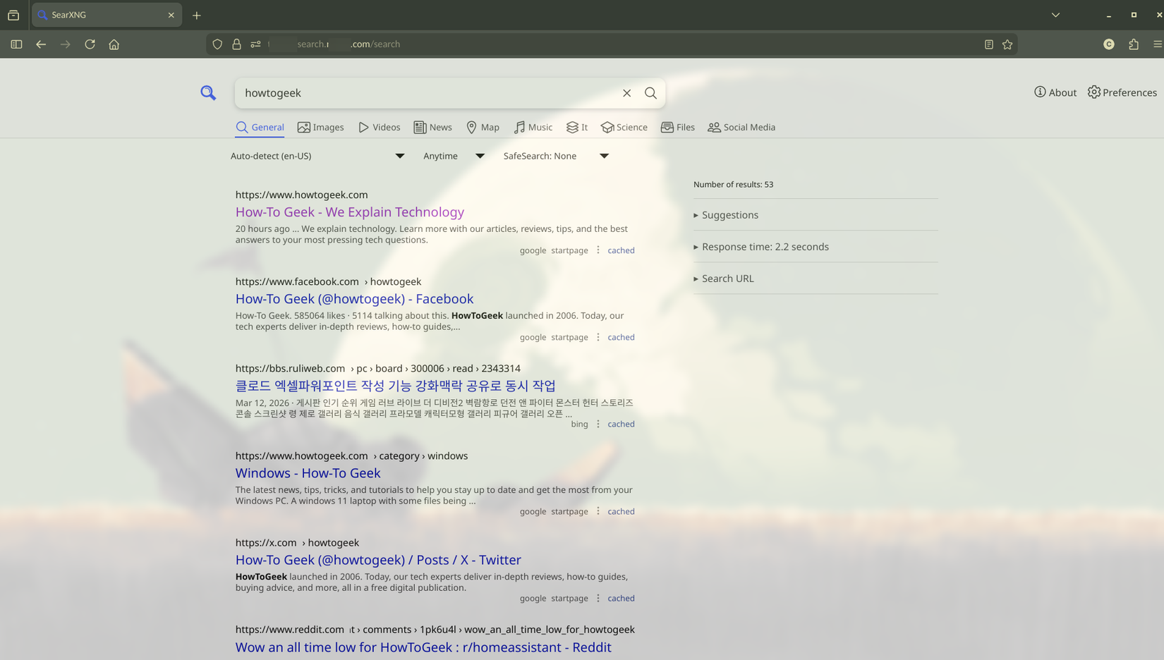 SearXNG search page.