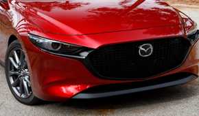 Close up of the front end of a 2019 Mazda 3