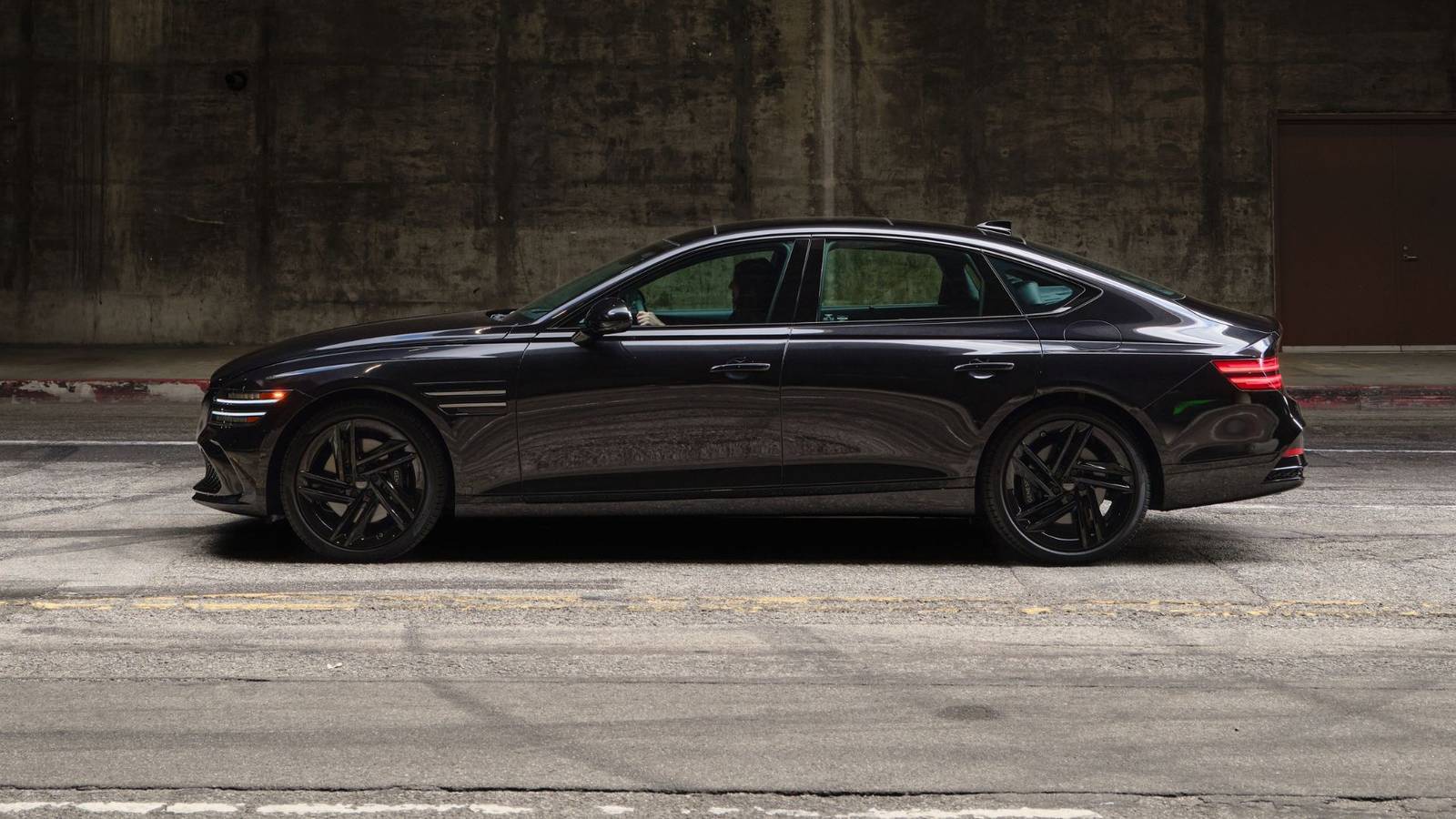 Genesis Class Forget the Mercedes E-Class–this Genesis sedan feels way more premium