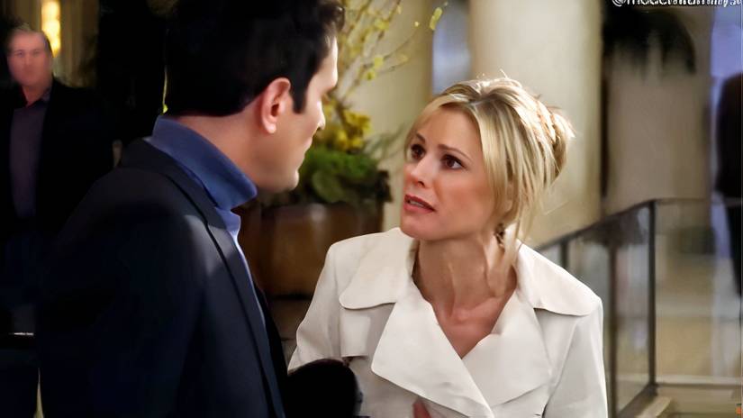 Claire and Phil Dunphy in Modern Family