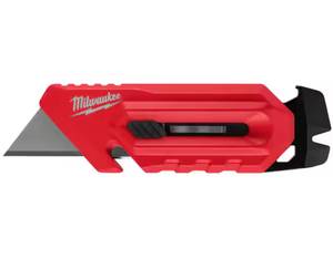 The 2026 compact model adds a pry bar to Milwaukee's utility knife lineup