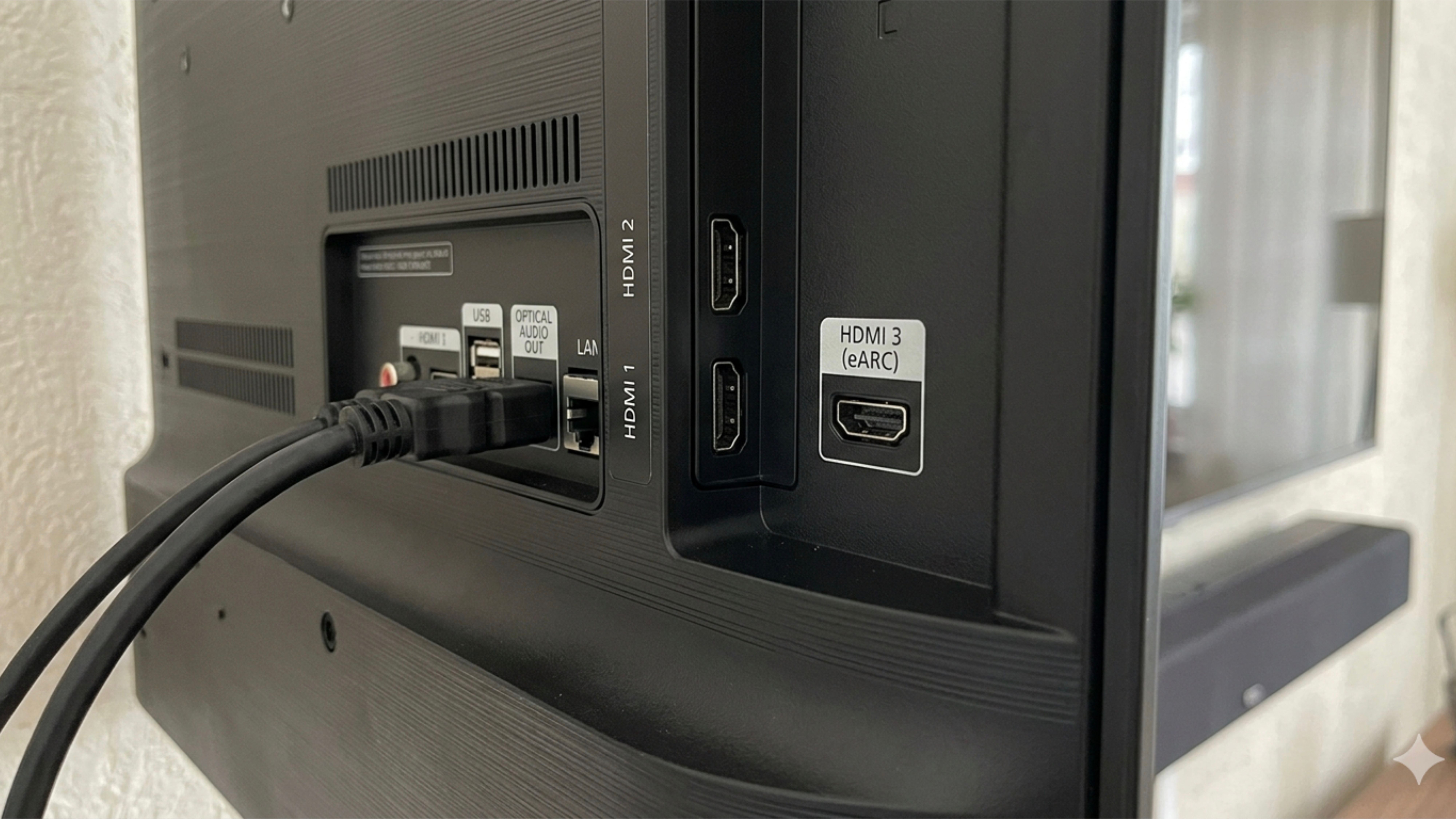 кабель HDMI из комплекта монитора — иллюстрация 2 к материалу