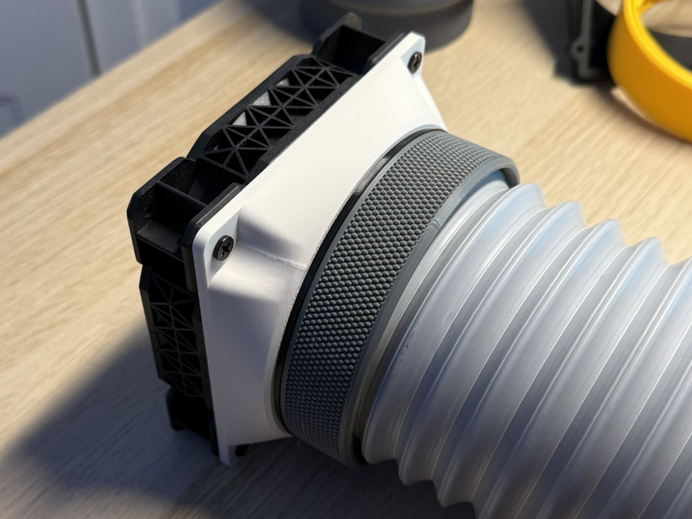 3Dastelier's mount adapts PC fans to standard ventilation ducts
