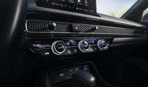 Shot of the climate controls in a 2025 Honda Civic Hatchback