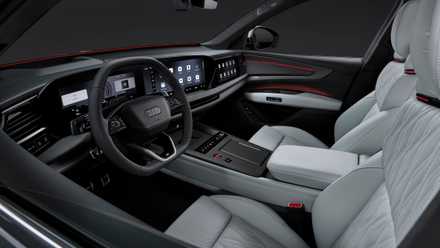 Why Audi’s Q9 brings an all-screen cabin to a combat Vary Rover has received for fifty years Audi Q9