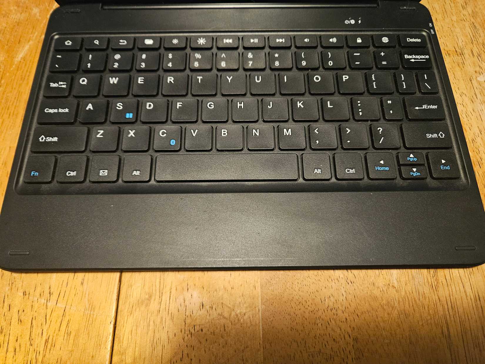 Kindle keyboard with Bluetooth capabilities