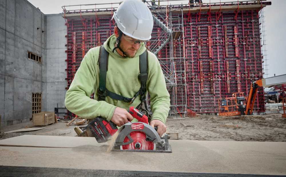 The M18 FUEL circular saw on a jobsite