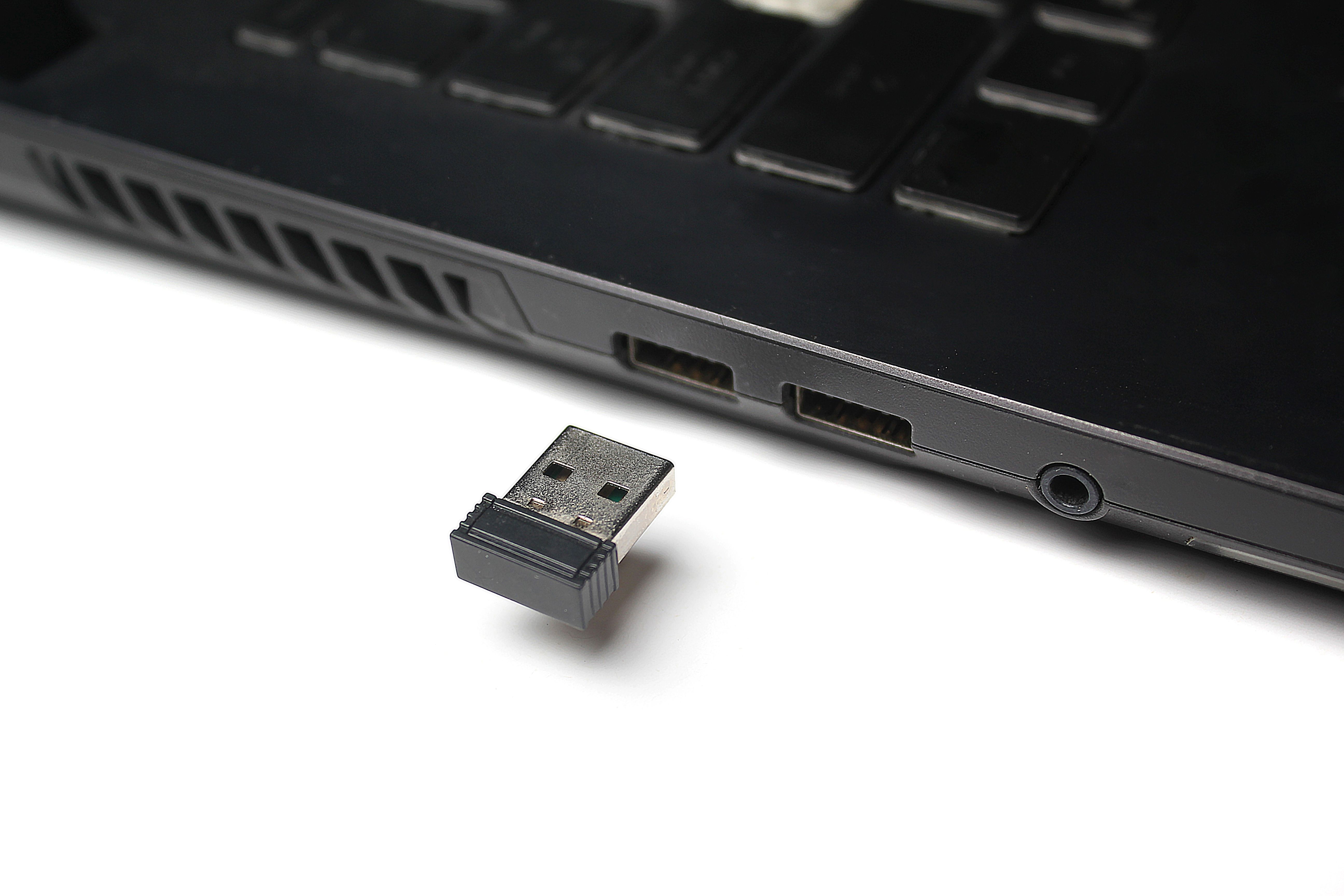 The tech that promised to kill USB cables 20 years ago (and why it died)