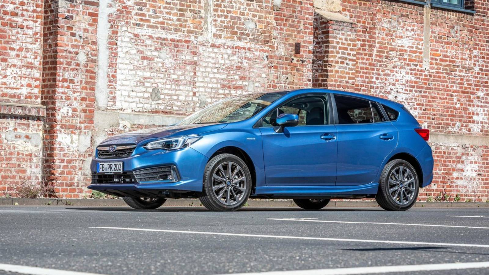 Subaru Impreza Outshines Honda Civic in Value Showdown, New Data Reveals
