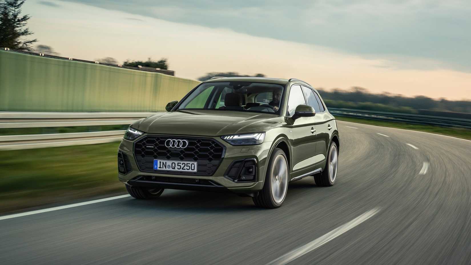 Front 3/4 action shot of a 2021 Audi Q5 