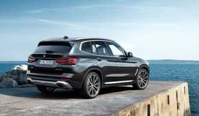 Rear 3/4 shot of a 2022 BMW X3