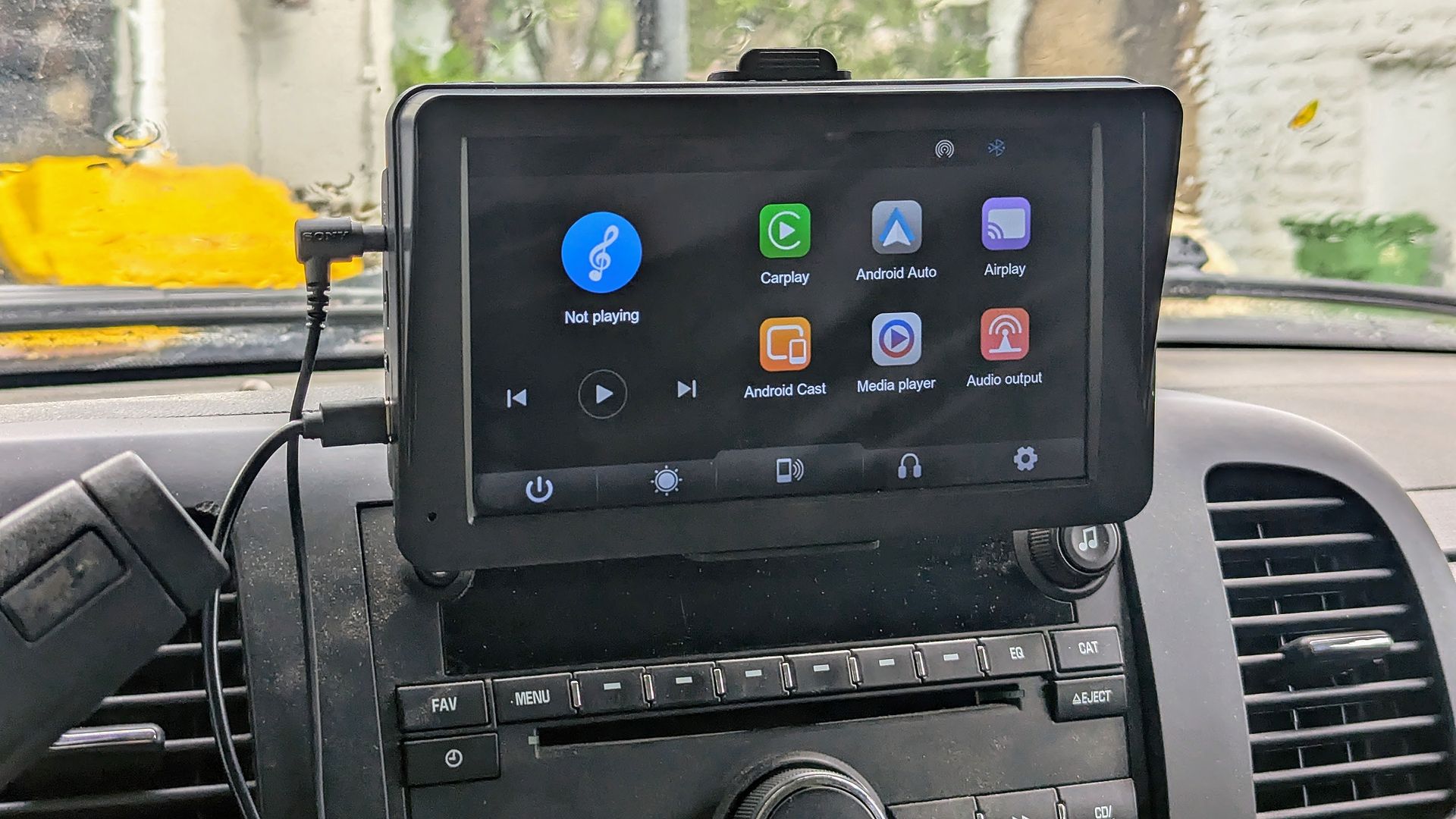 This cheap device helped me add Android Auto to my car without ...