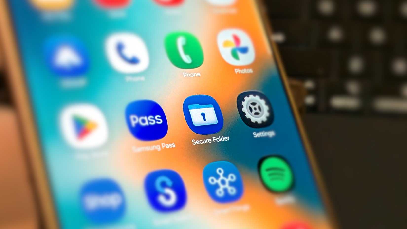 Samsung Secure Folder app icon on Galaxy phone