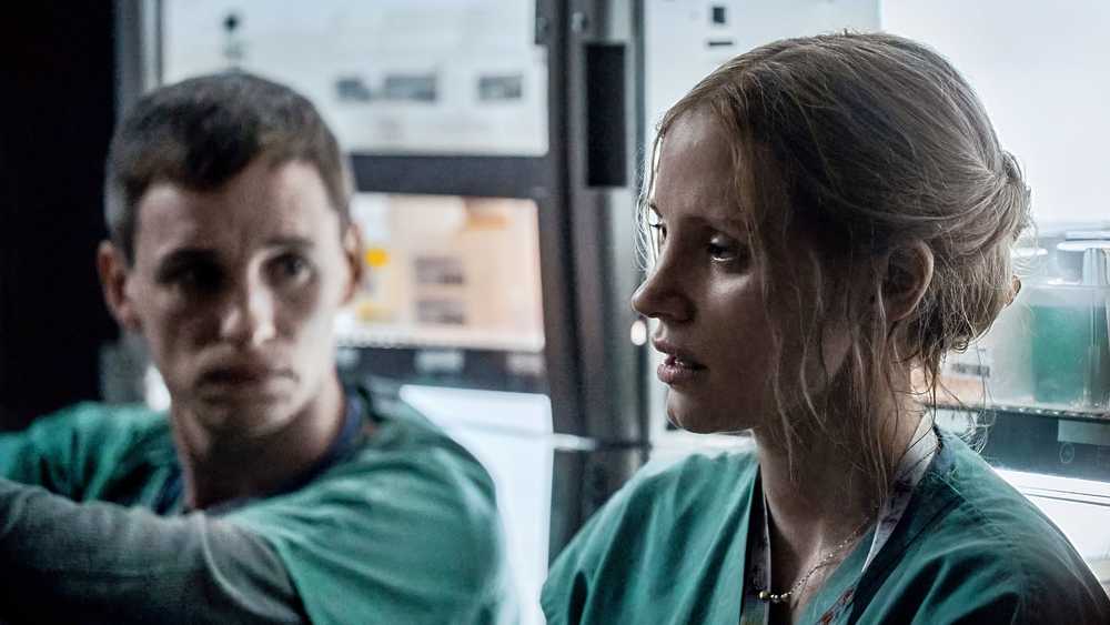 Jessica Chastain and Eddie Redmayne in The Good Nurse