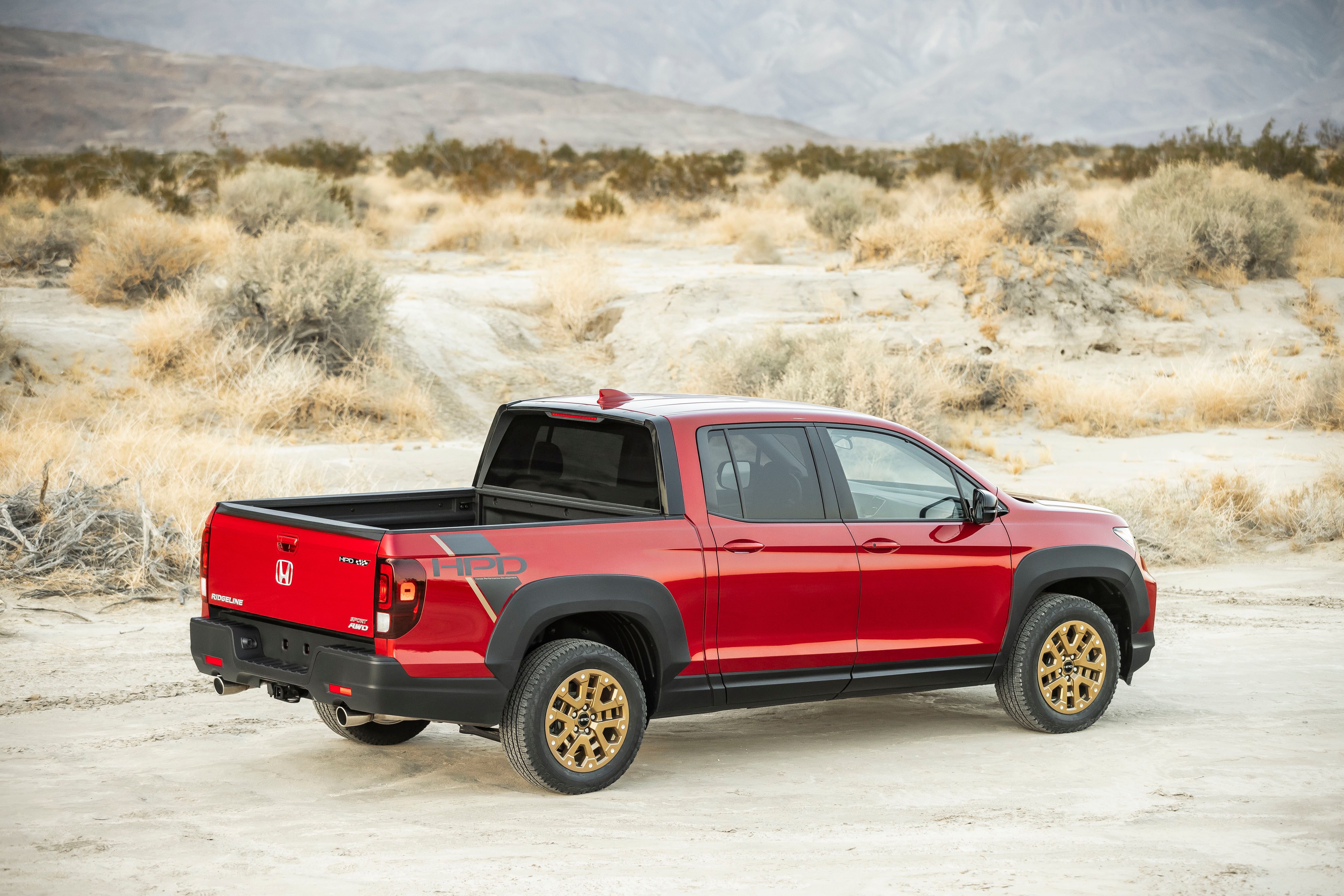 2023 Honda Ridgeline Sport with HPD Package (2)