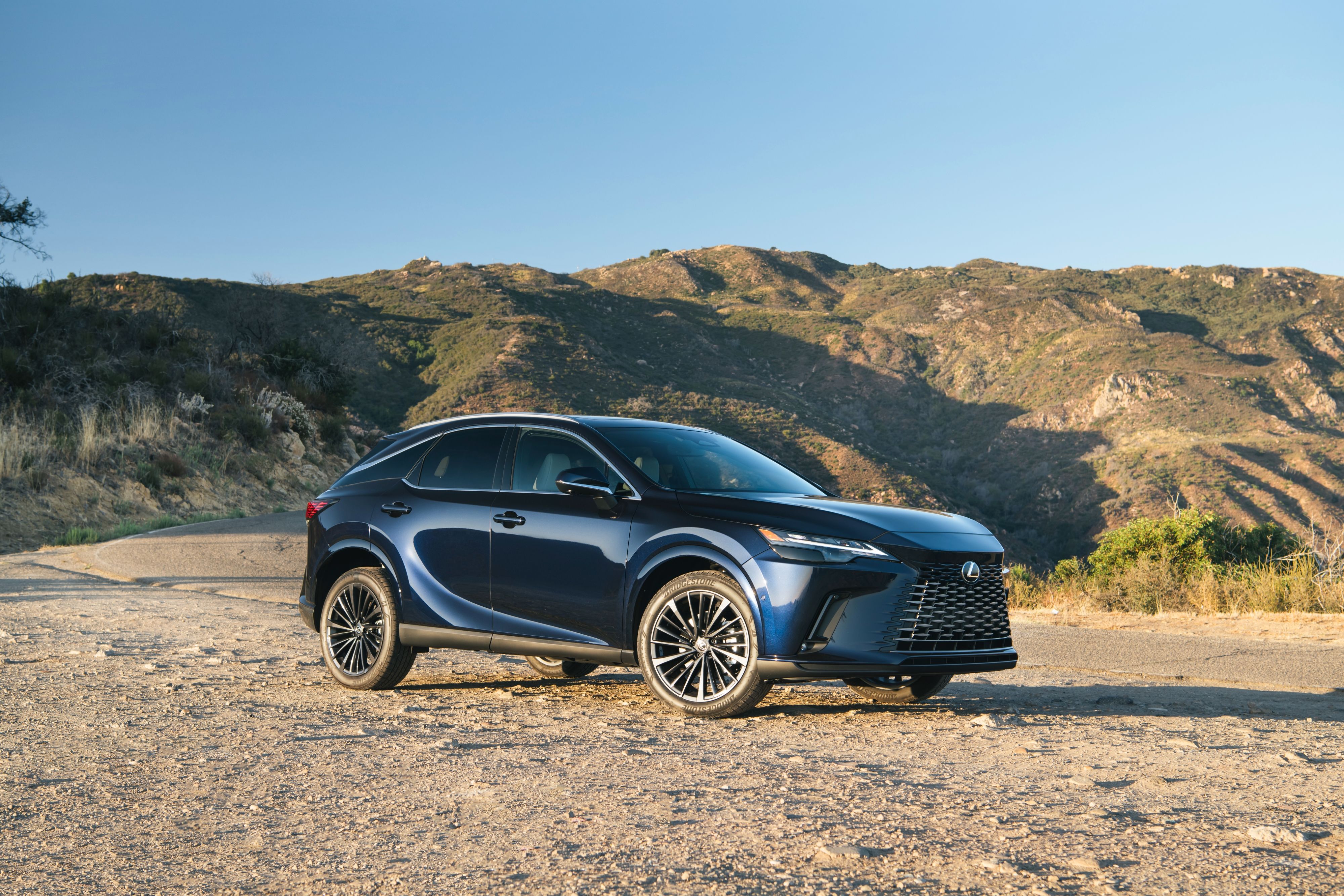 2026 Lexus RX (2)