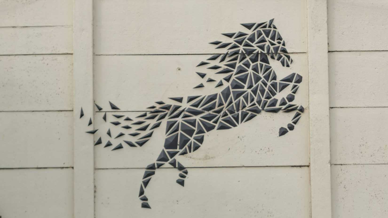 3D printed geometric horse wall art by dgemily at MyMiniFactory.
