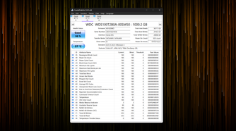 CrystalDiskInfo 01