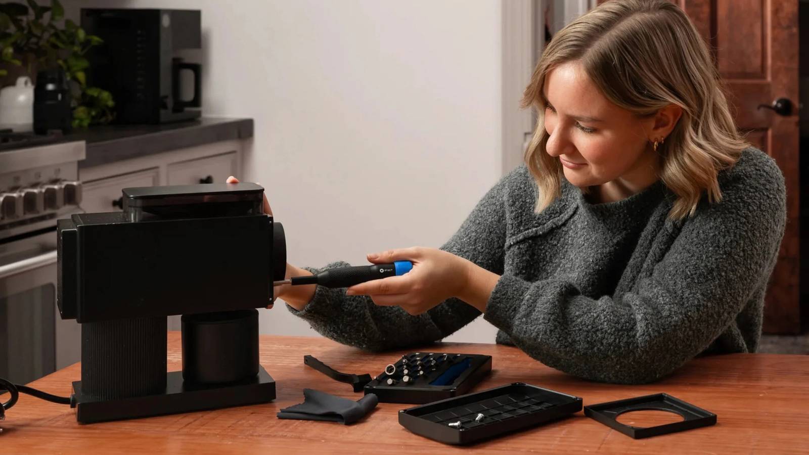 iFixit criou um conjunto de ferramentas para consertar seus eletrodomésticos e construir móveis