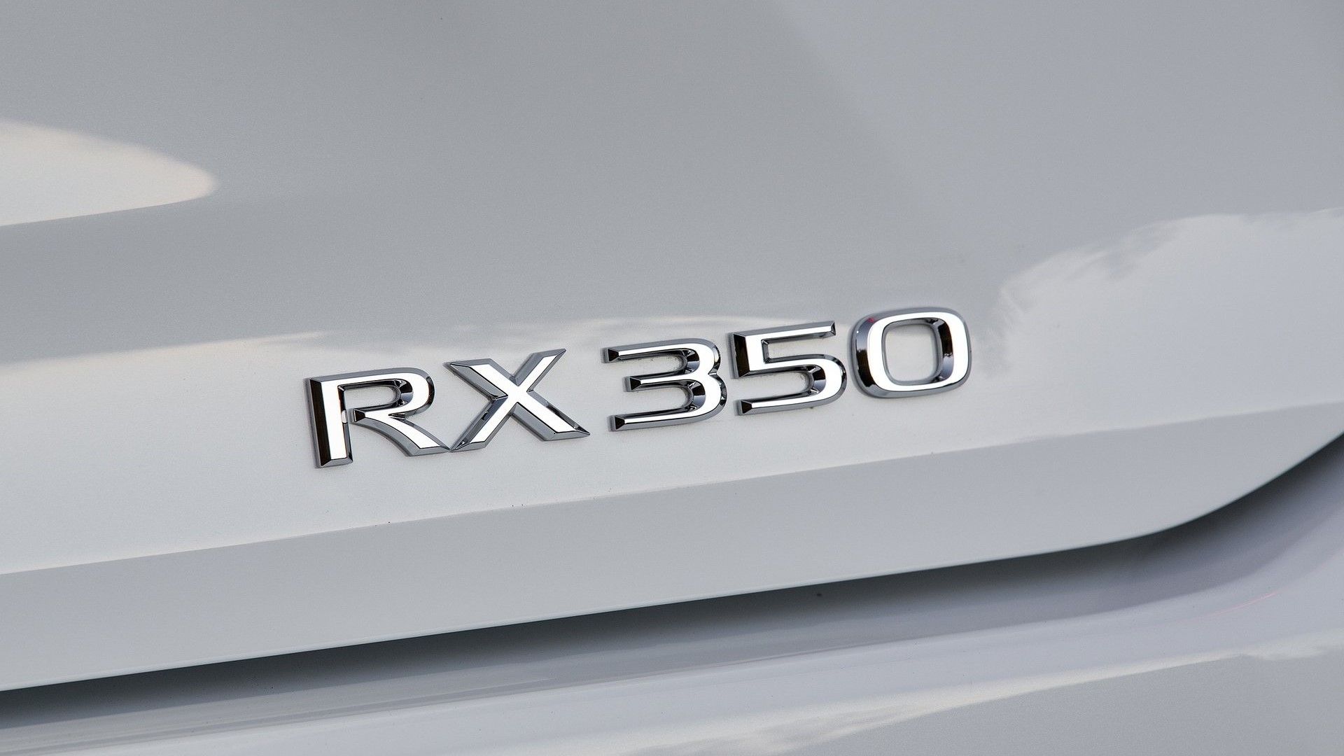 Shot of the RX 350 badge on the back of a 2016 Lexus RX