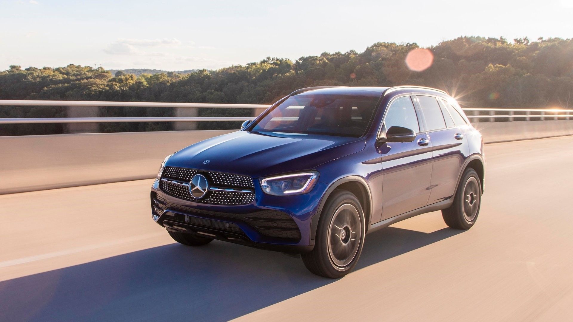 Front 3/4 shot of a 2020 Mercedes-Benz GLC-Class