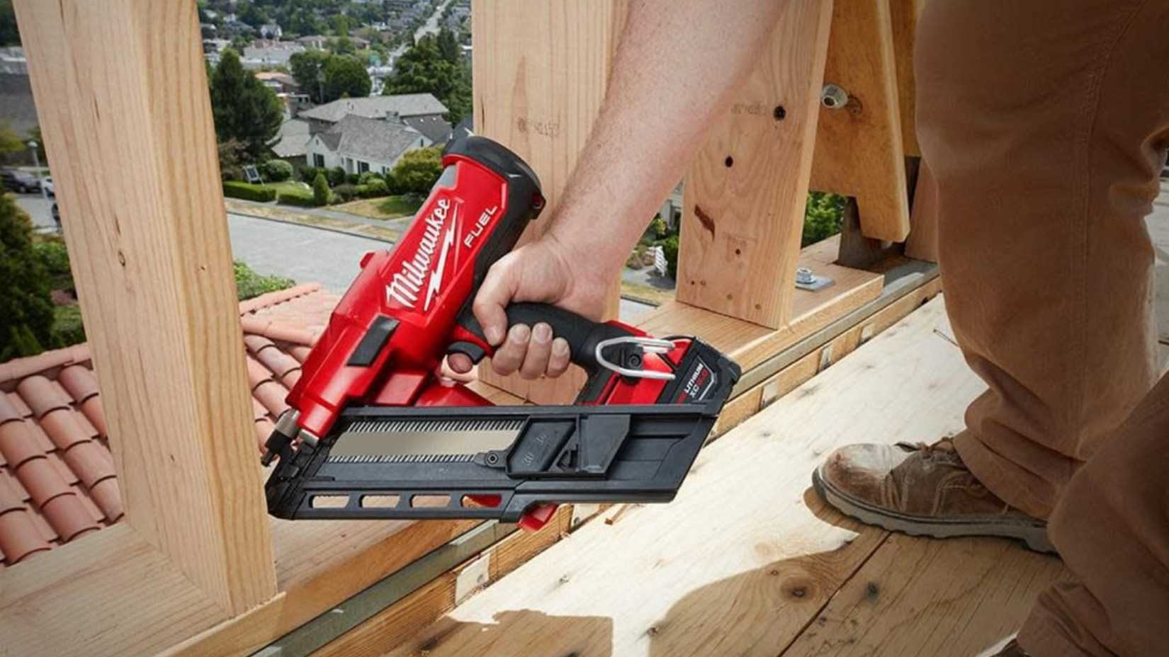 Milwaukee M18 framing nailer