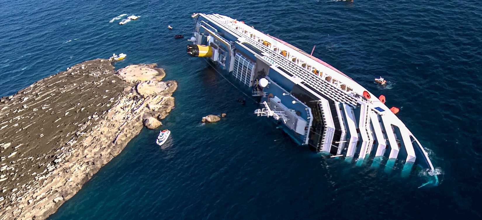 A teaser for Shipwrecked: Nightmare at Sea by Netflix.