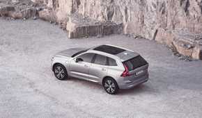 Rear 3/4 shot of a 2022 Volvo XC60