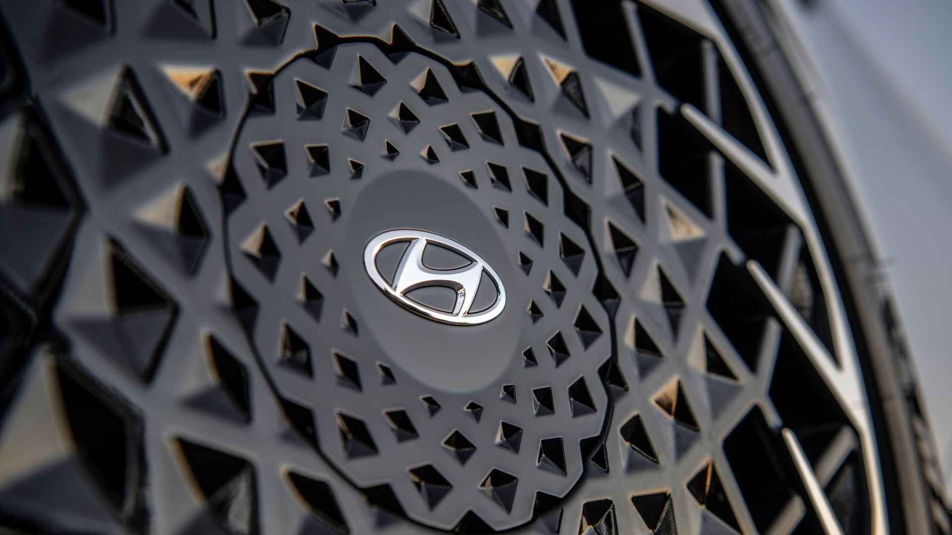 Close up of the wheel on a 2022 Hyundai Ioniq 5