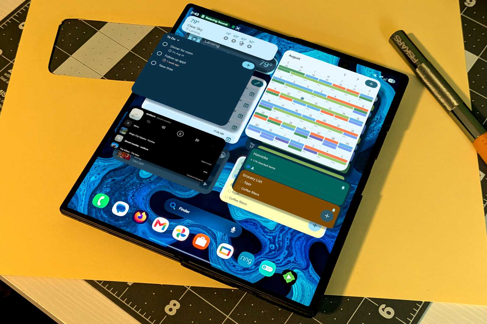 Как плагин Home Up меняет стандартный лаунчер смартфонов Samsung Набор виджетов на рабочем столе смартфона Galaxy Z Fold