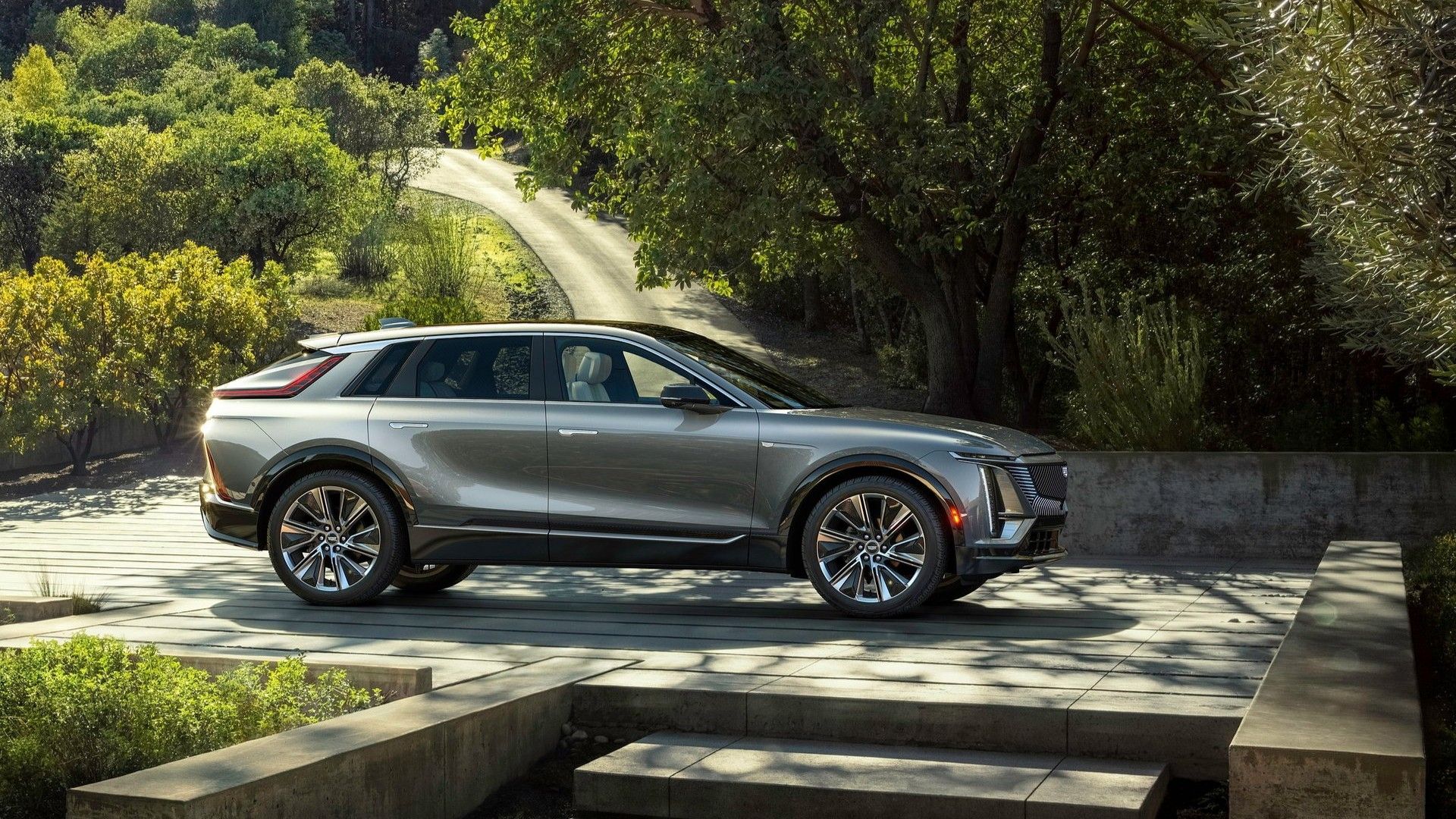 This $35,000 used luxury SUV delivers a Mercedes-level interior for RAV4 money